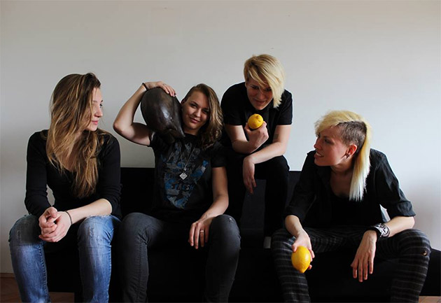 seven_mouldy_figs_630