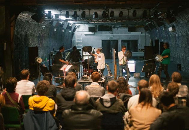 kabaret_tamne_zv_630