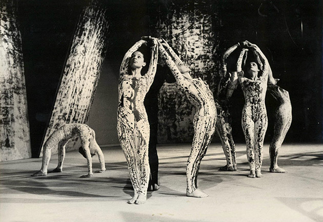 Studio za suvremeni ples, Likovi i plohe, koreografija Tihane Škrinjarić, 1970. Studio za suvremeni ples, Likovi i plohe, koreografija Tihane Škrinjarić, 1970.